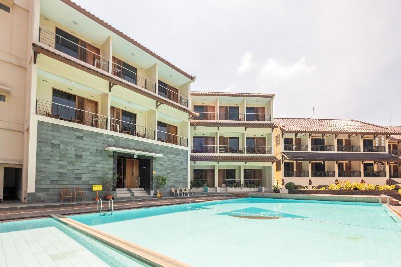 Capital O 1256 Sangga Buana Resort And Convention Hotel Cianjur Eksteriør bilde